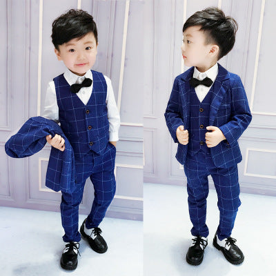 Boy´s 3-pieces suit M6 - Hallafa Boy's classic three-piece suit--the perfect option for any special occasion! Available in three great colors. · Material: Polyester 1.Please allow 2-3cm differences due to manual measurement. 2.As you know, the different computers display colors differently, the color of the actual item may vary slightly from the following images. #