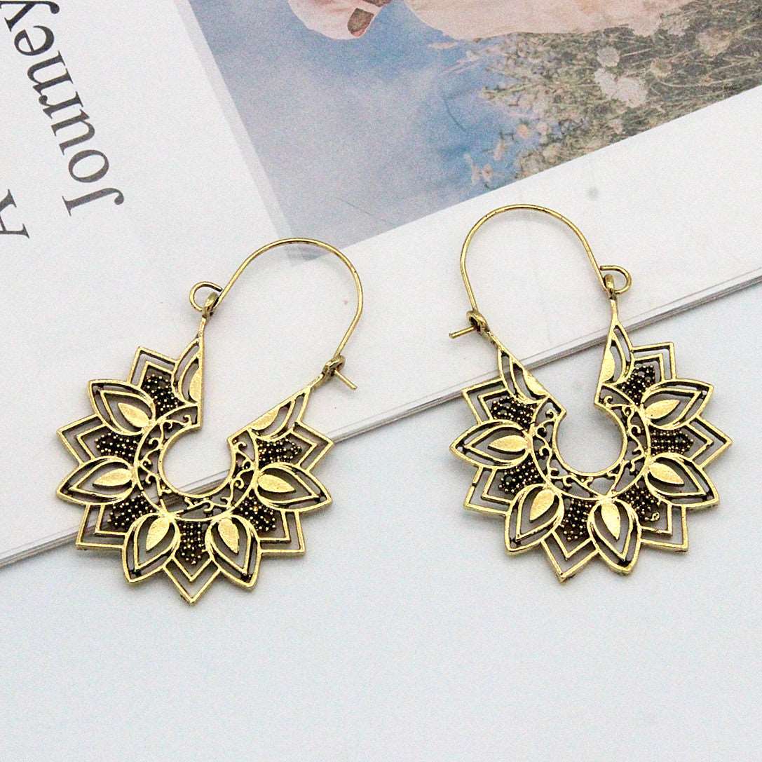 Bohemian style geometric earrings - Hallafa Breathtaking Bohemian-style earrings with geometric designs! Crafted from Alloy, these treasures come in stunning Silver or Gold. #