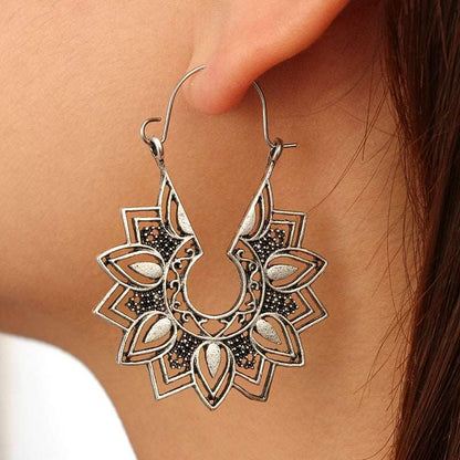 Bohemian style geometric earrings - Hallafa Breathtaking Bohemian-style earrings with geometric designs! Crafted from Alloy, these treasures come in stunning Silver or Gold. #