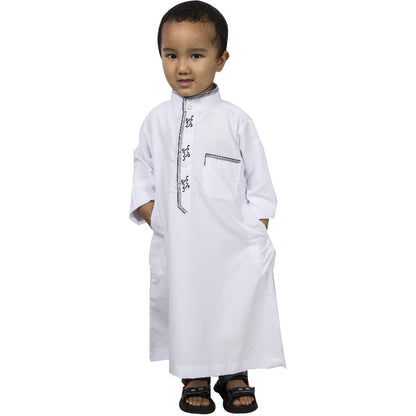 Boy´s Casual Embroidered White Thobe - Hallafa This boy´s white Thobe is casual with embroidery, and it features side pockets. · Material:polyester fiber Size Information: Note: 1. Please allow 2-3cm differences due to manual measurement. 2.As you know, the different computers display colors differently, the color of the actual item may vary slightly from the following images. #