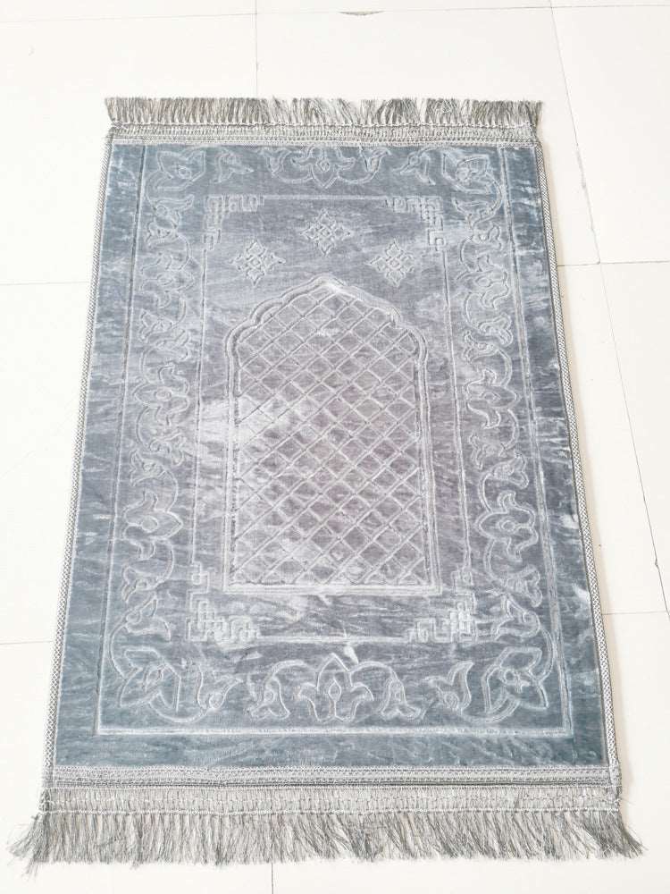 Embossed Islamic Prayer mat - Hallafa This Embossed Prayer mat measures 75 * 110CM, crafted with a woven embossed pattern and fringes on the edges. Its surface is made of luxurious flannel fabric, and the cotton bottom consists of two cozy layers. · Size: 75x110cm #