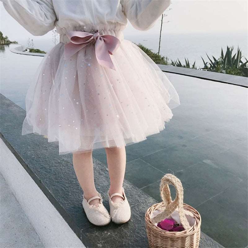 Girl´s Princess tulle skirt - Hallafa This sweet Girl's Princess tulle skirt with stars and a bow is perfect for any special occasion! · Color: Green, Gray, Pink · Material: Polyester fiber (polyester) Size chart: unit CM SIZE WAIST *2 LENGTH 90 20 30 100 21 31 110 22 33 120 24 36 130 25 39 140 27 41 #