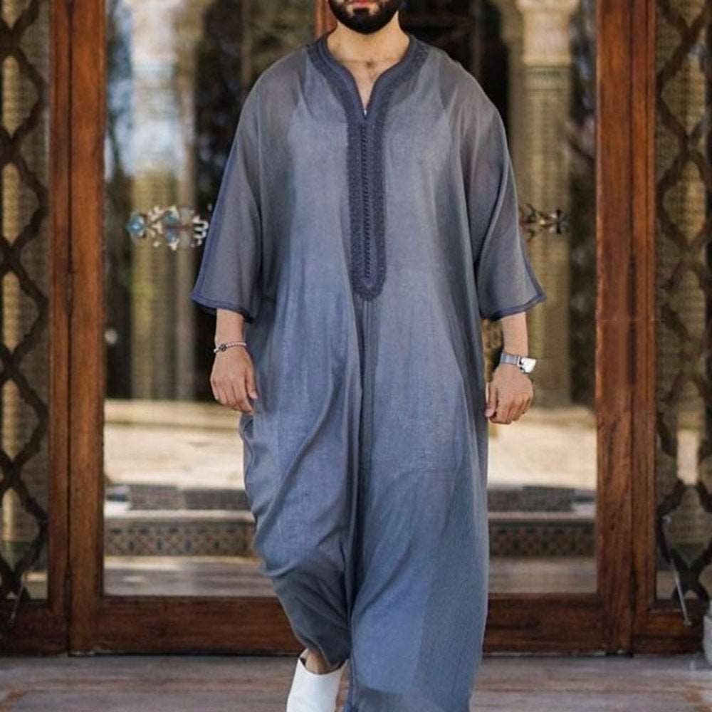 "grey Thin linen casual Men´s Thobe, for muslim men."